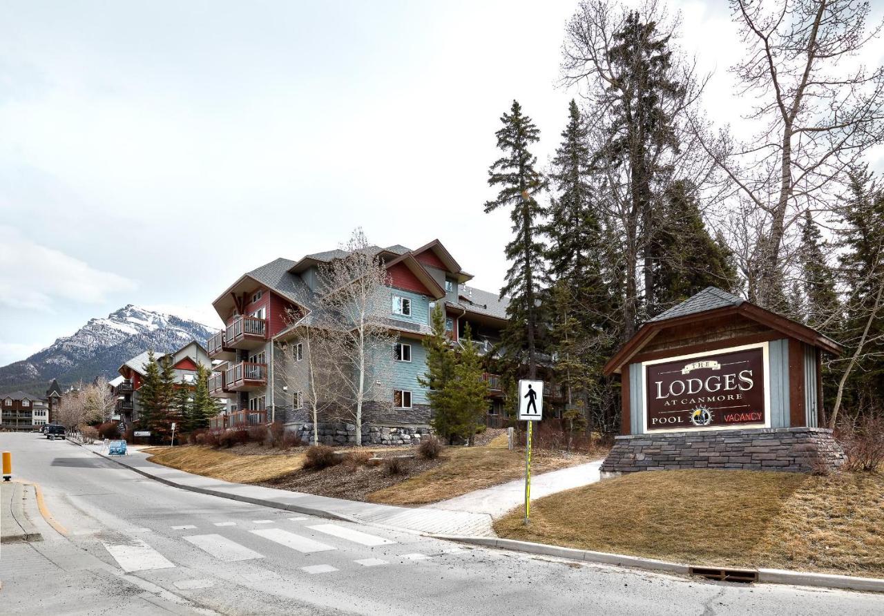 Newly Renovated Grizzly Lodge, Spacious 3Br 2Ba With Open Pool, Hot Tub Canmore Ngoại thất bức ảnh